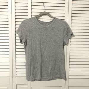 Time and Tru Gray Short Sleeve Tee